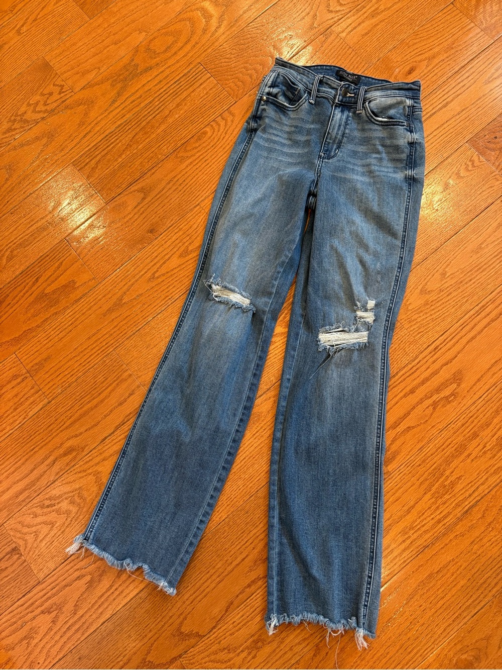 Judy Blue Straight Fit Distressed Jeans Raw Hem Medium Wash Size 0/24 Denim
